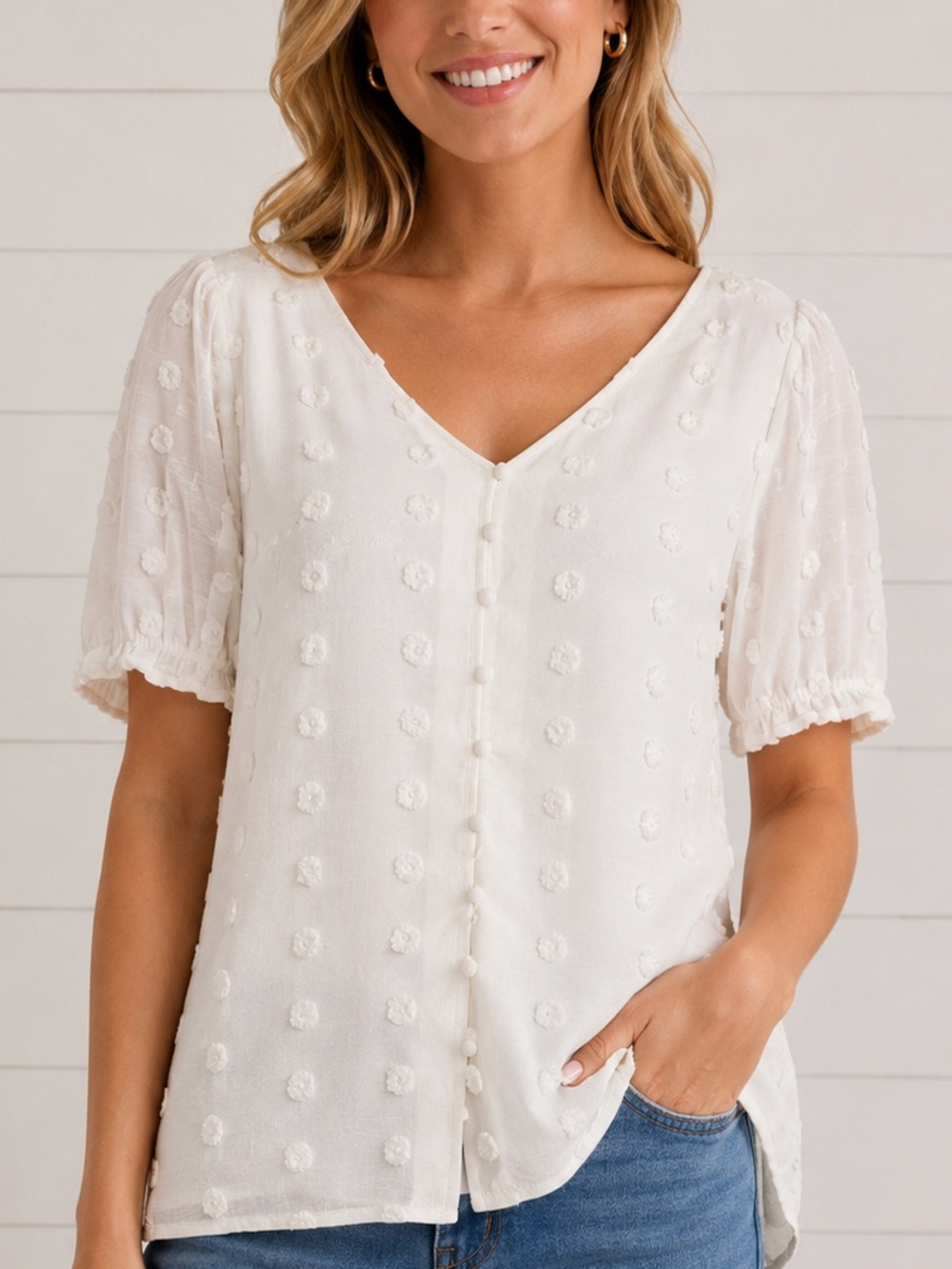 E&M Women’s Button Front Large Swiss Dot‎ White Top Short Sleeve V-Neck Size L